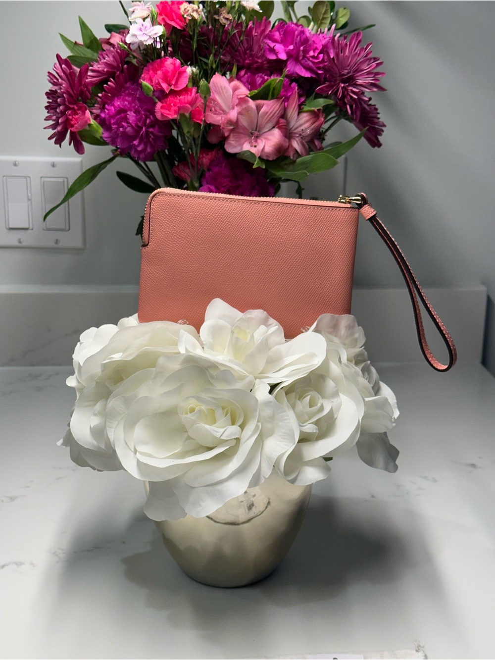 Coach Coral Pink Pebbled Leather Wristlet Clutch NWT + Dust Bag - Picture 2 of 9